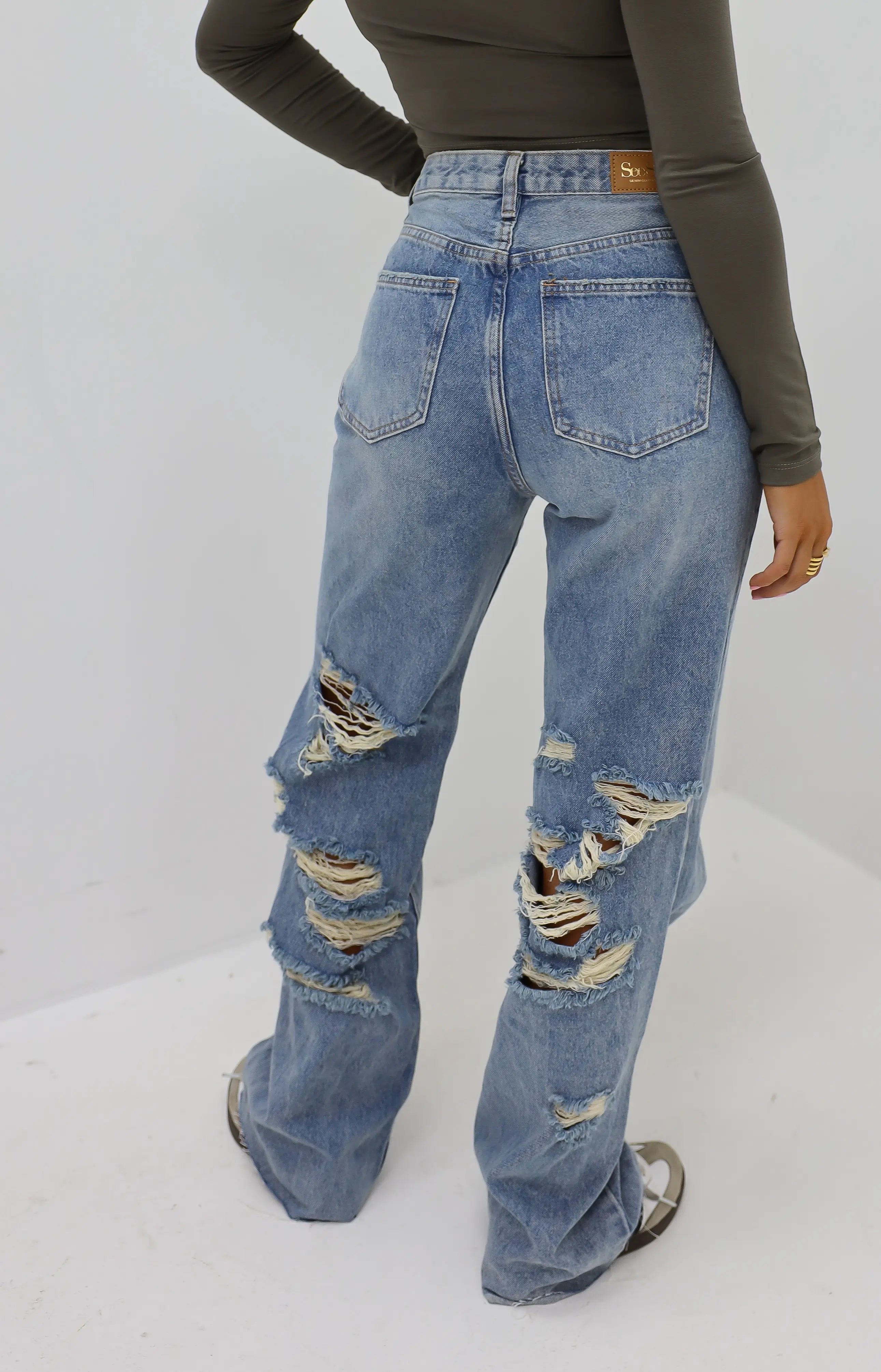 Wide Leg Jeans Torn Back Blue