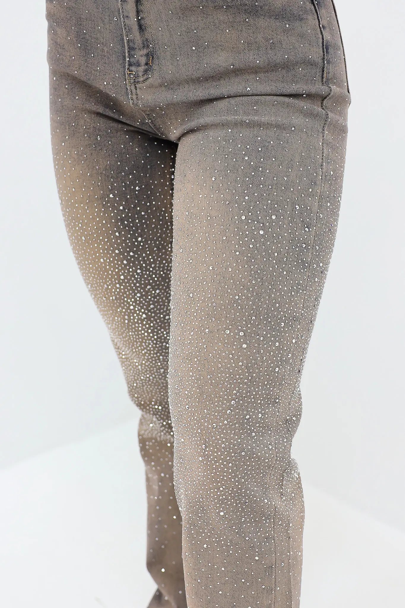 Straight Rhinestone Jeans Washed Brown