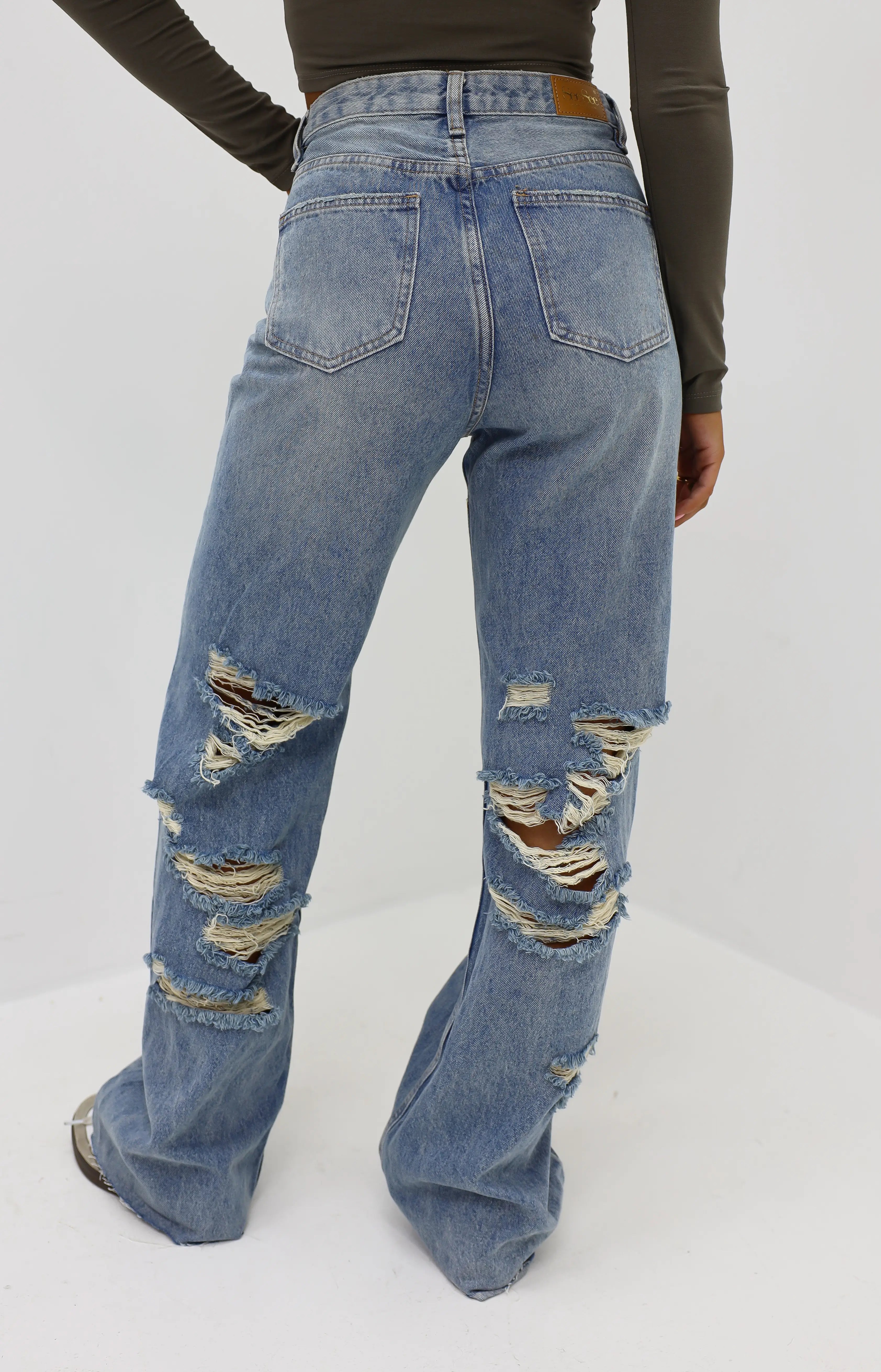 Wide Leg Jeans Torn Back Blue